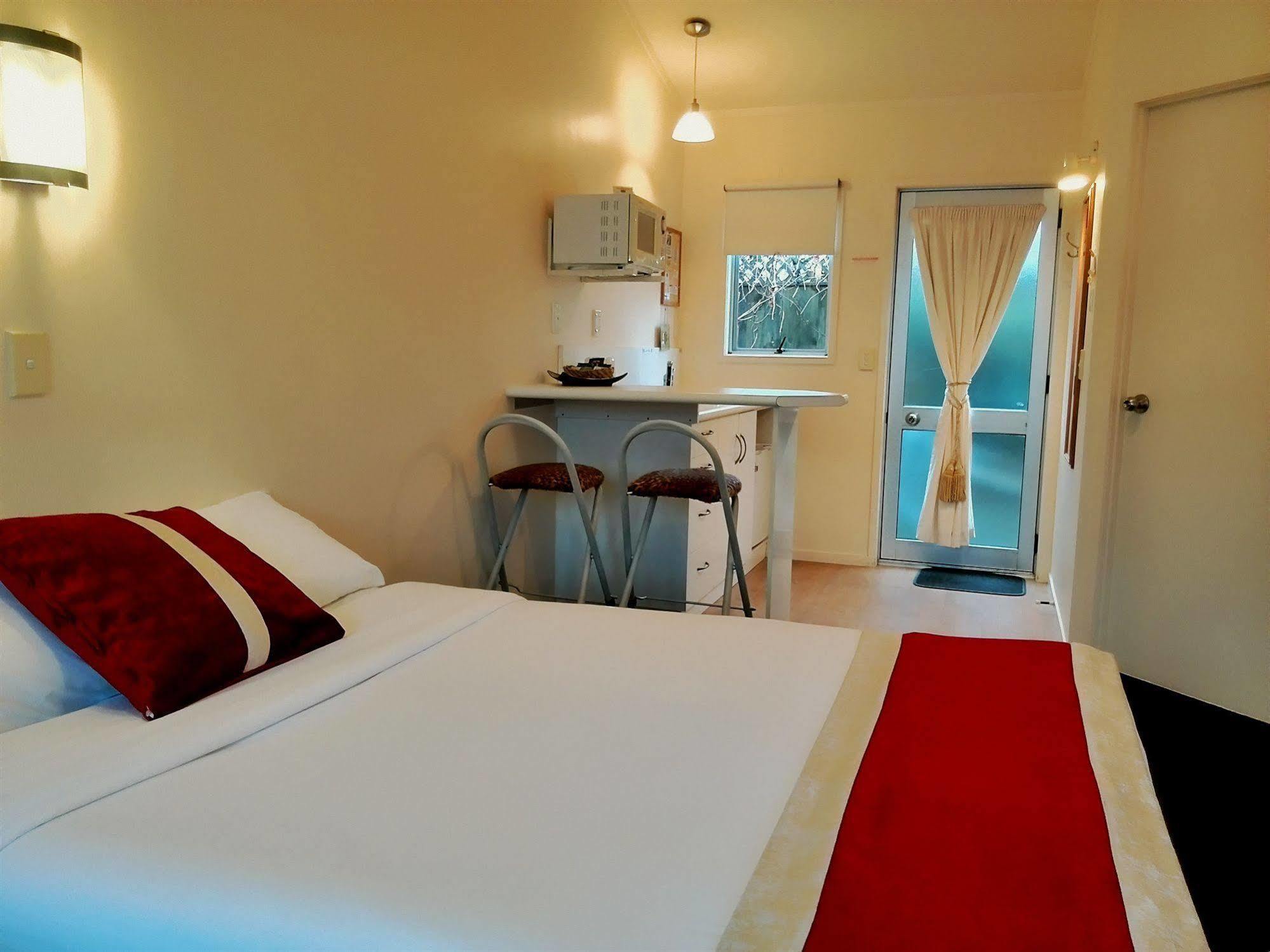 Aurora City Suites Motel Роторуа Экстерьер фото